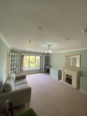 Lounge- click for photo gallery